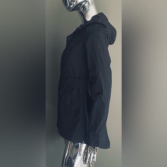 ⭐️ Host Pick ⭐️ THE NORTH FACE LANEY TRENCH II COAT - Picture 2 of 9